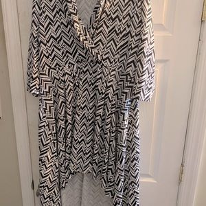 White & Black high low mid length sleeves size 3XL.